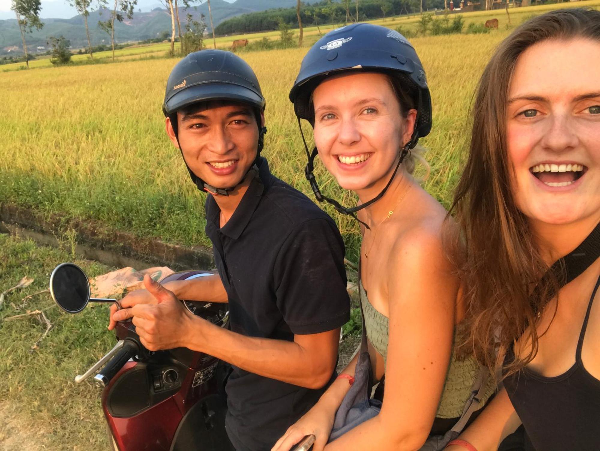 Happy Field Homestay Phong Nha Bagian luar foto